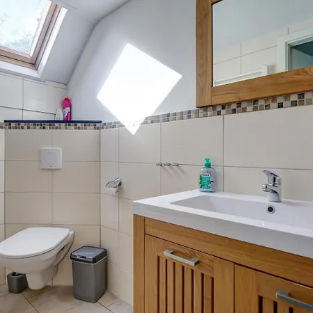 Beatrix - Spacious With Sauna In Aan Zee Ferienhaus *